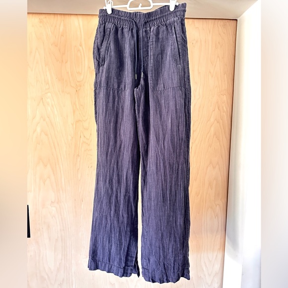 Athleta Cano Linen
Wide leg Pant - Picture 3 of 14